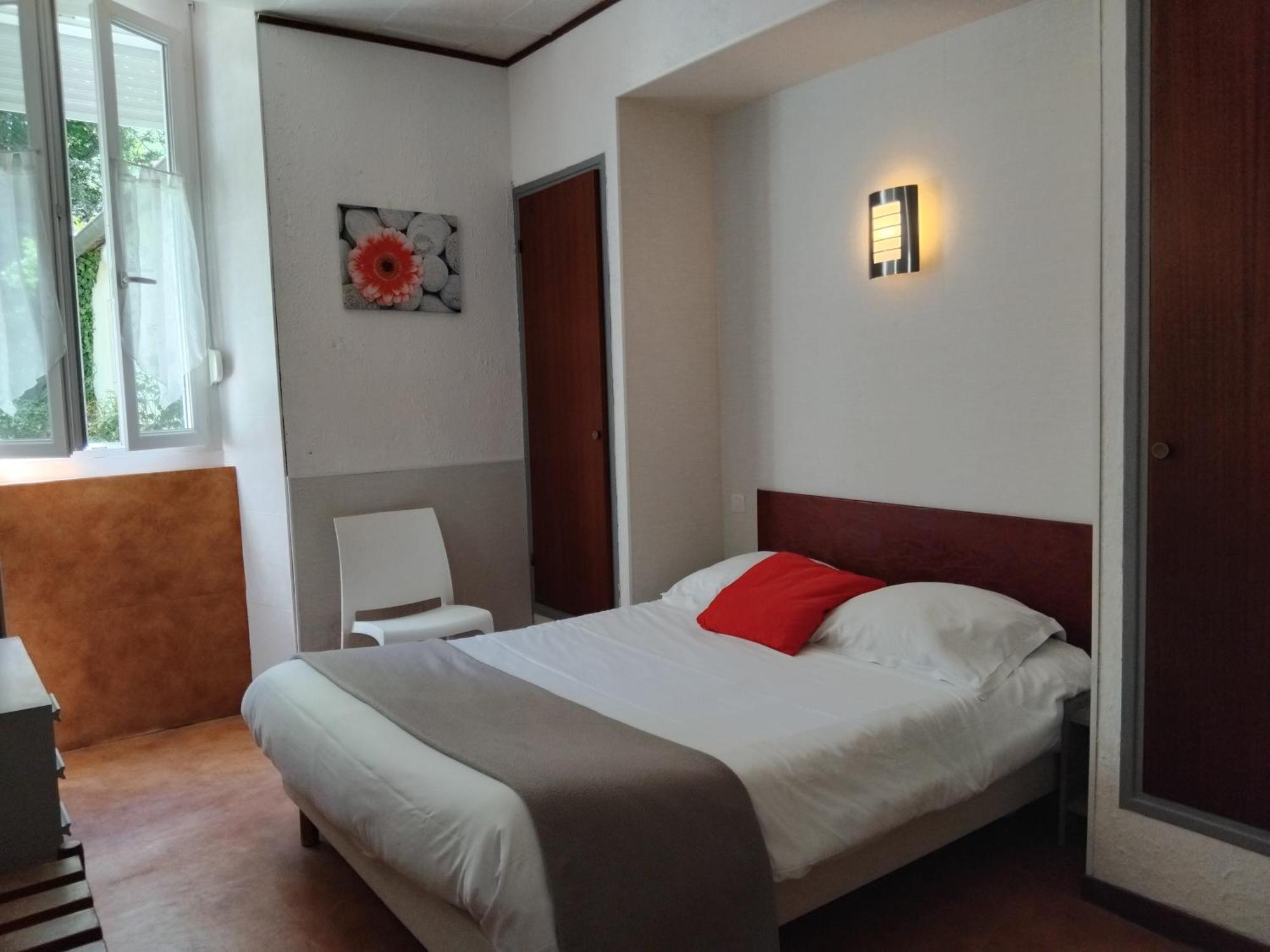 Hotel La Gravenne Thueyts Zimmer foto