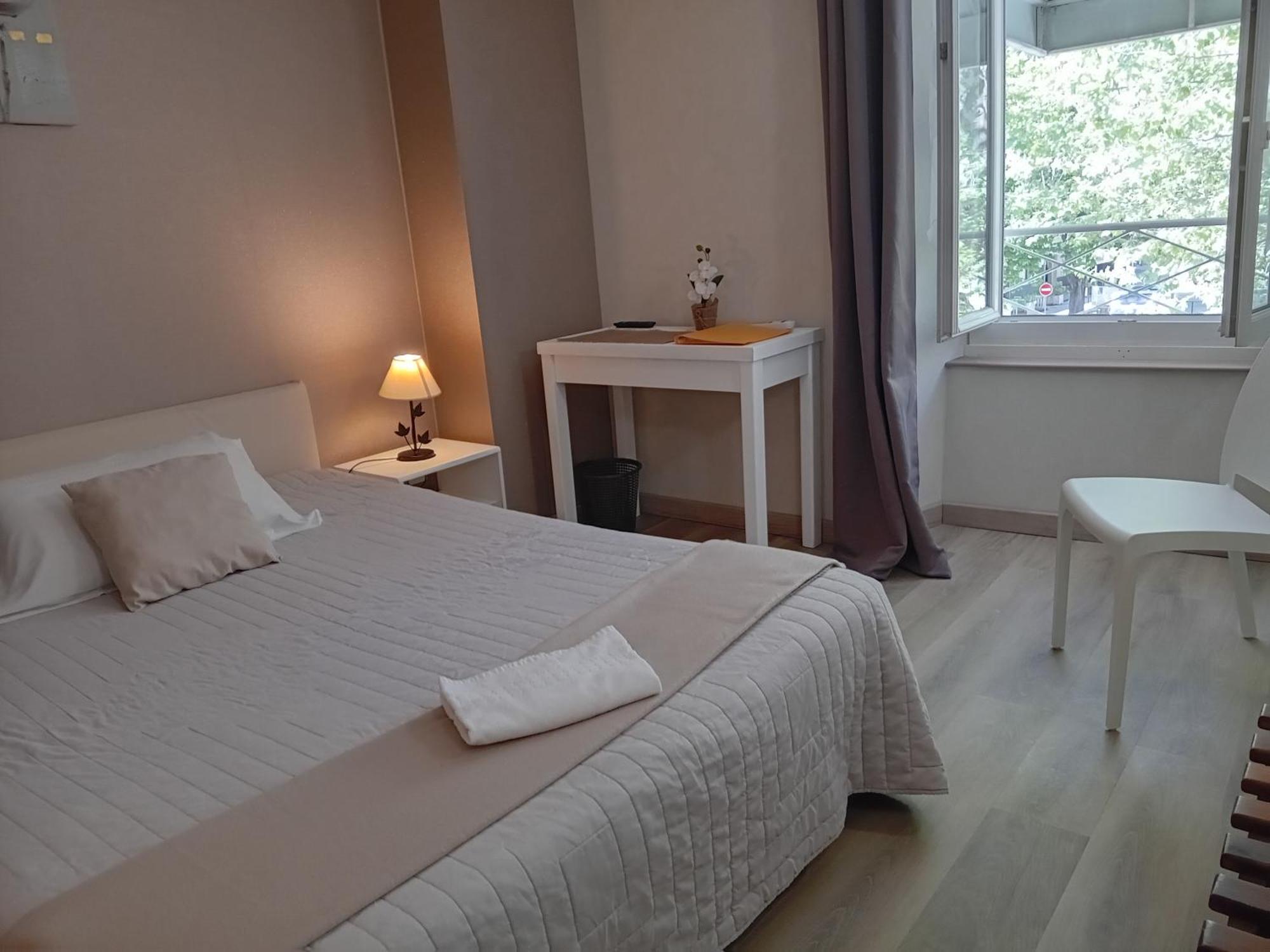 Hotel La Gravenne Thueyts Zimmer foto