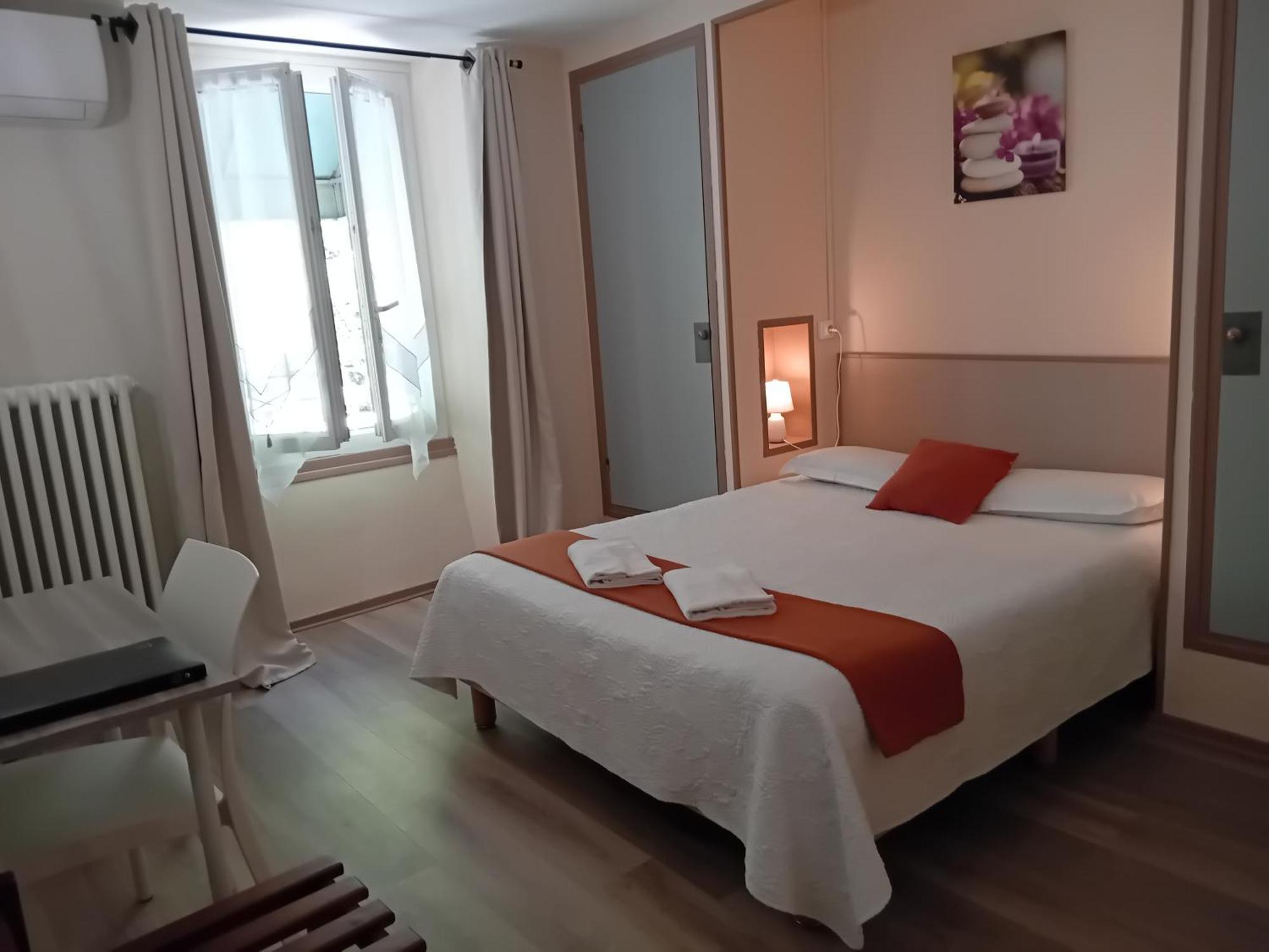 Hotel La Gravenne Thueyts Zimmer foto